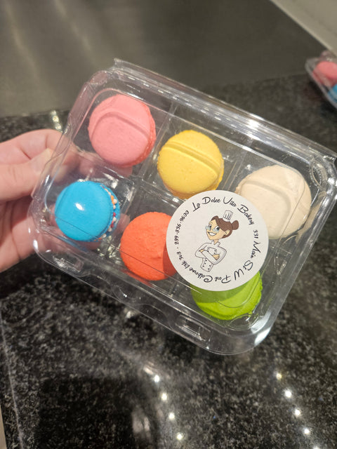 French Macaron Holiday Pack (6pk)