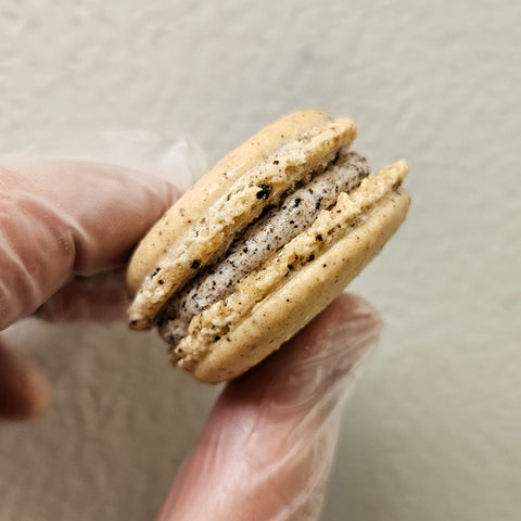 Cookies n Cream Macaron